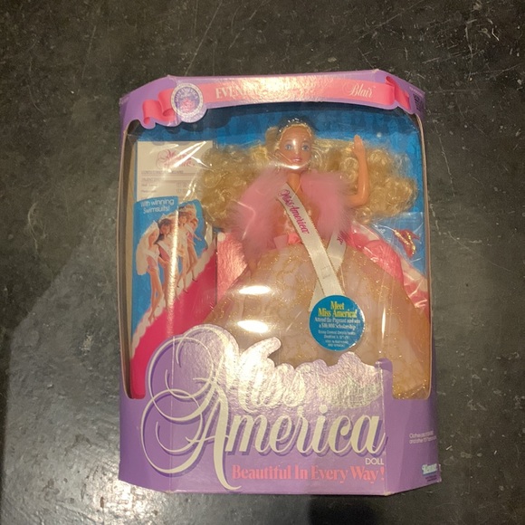 Official Miss America Evening Gown BARBIE-STYLE Blair doll. BRAND NEW IN BOX! - Picture 6 of 8